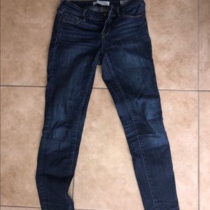 Bullhead blue jeans